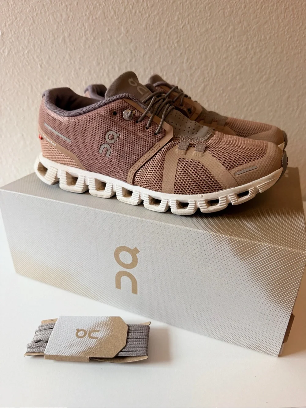 On Cloud 5 Women’s Sneakers